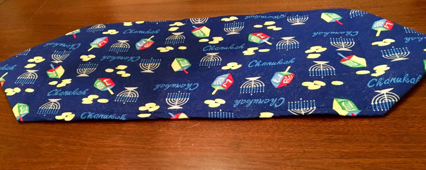 Chanukah Hanukkah Table Runner reversible padded insulate